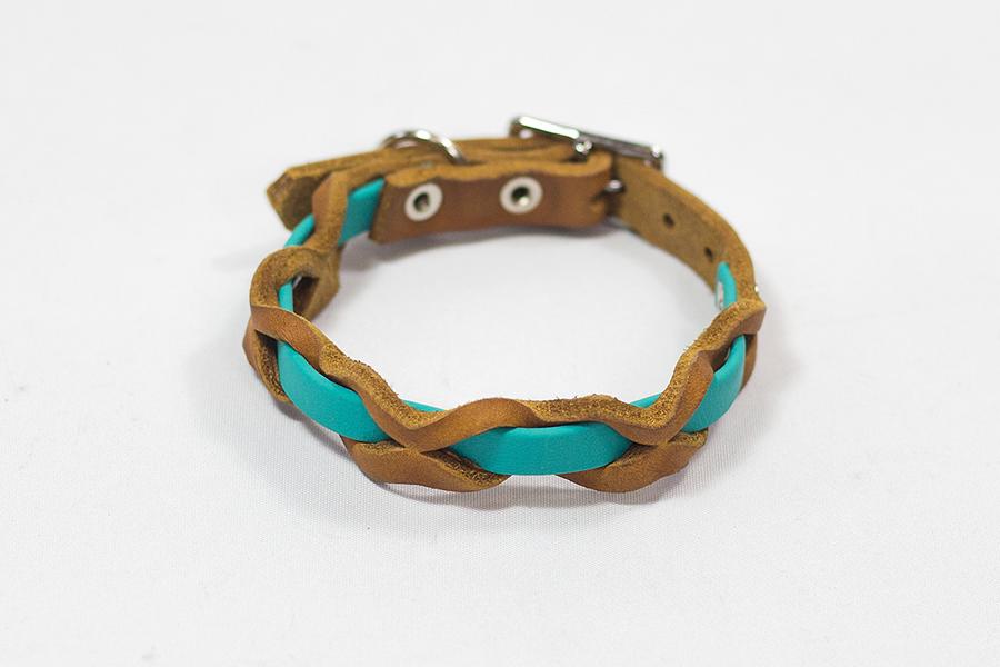 Bellepet Halsband "Braidy Farbrausch MINI" Chrom mit cognacfarbenem Leder