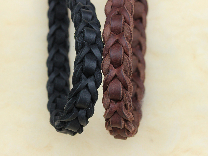 Bellepet Fettleder-Halsband "Braidy deluxe" geflochten mit Zugstop - Chrom